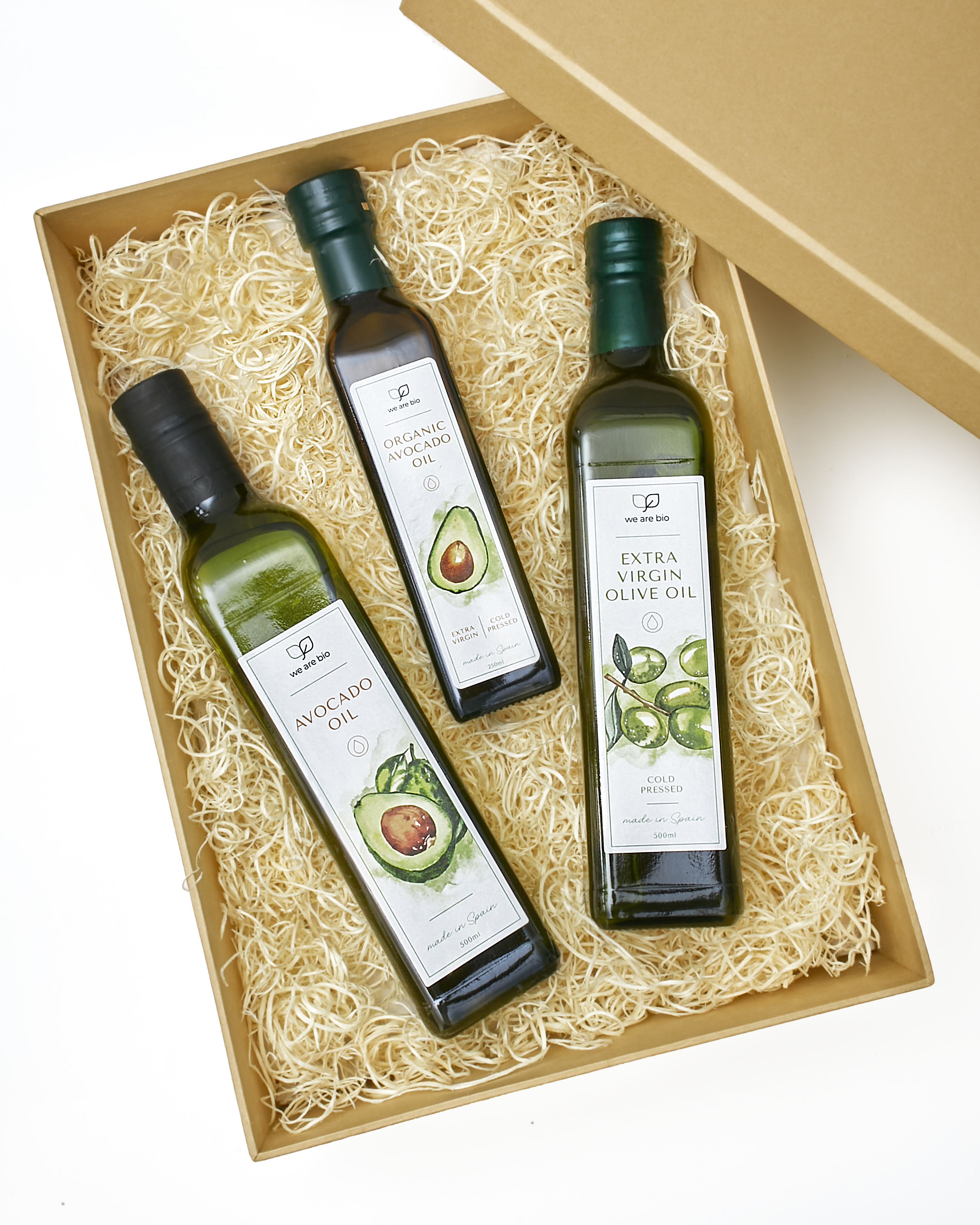 A seasonal gift edition, bottles and jars nested in a wooden case