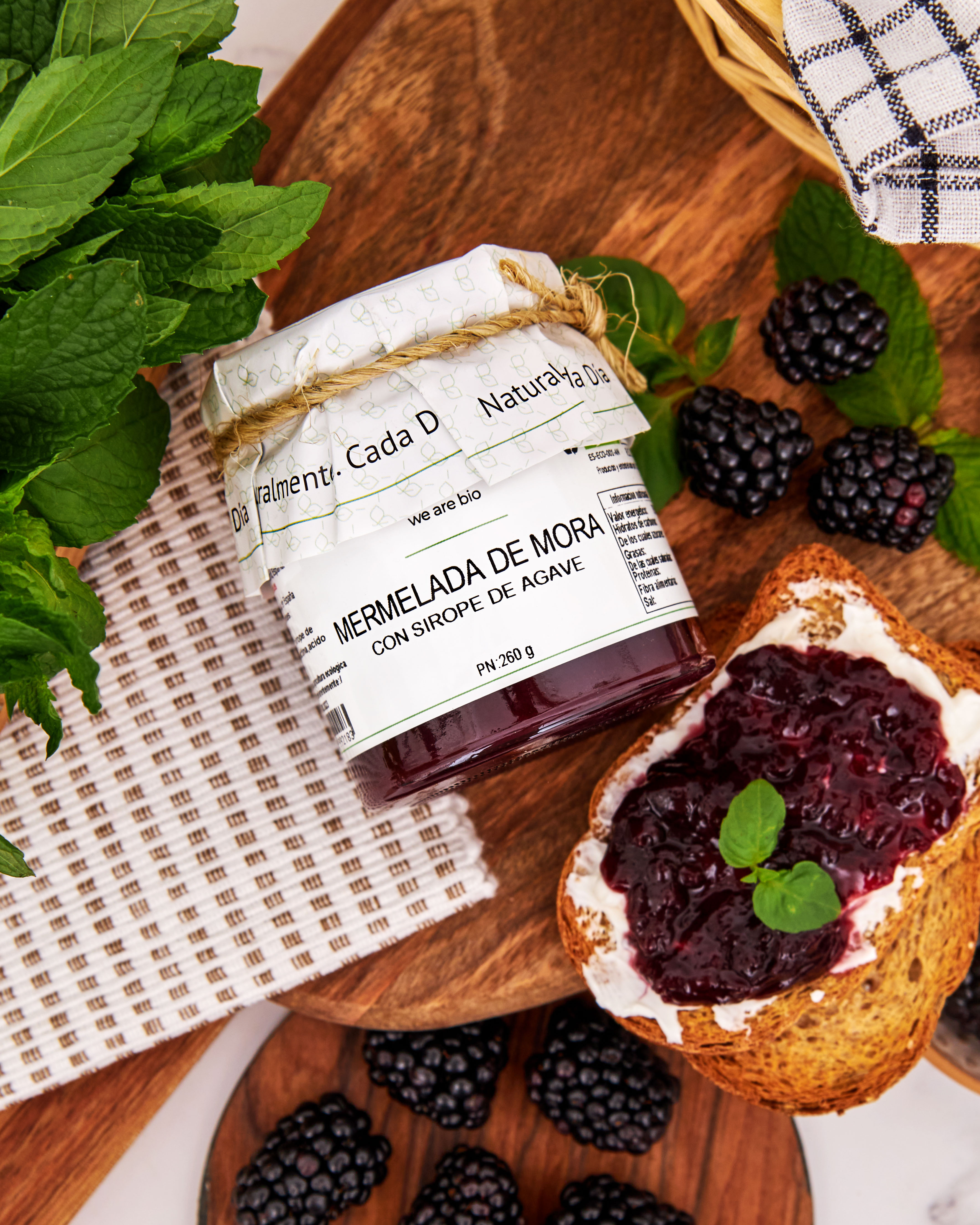 Blackberry preserve overhead